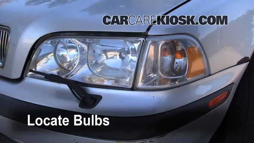 2000 Volvo V40 1.9L 4 Cyl. Turbo Lights Turn Signal - Front (replace bulb)
